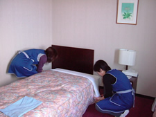 ベットメイキング